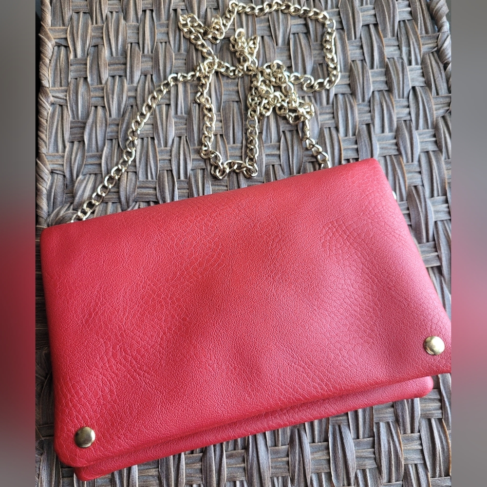 Elegant Red Chain Shoulder Bag